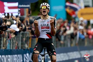 Narvaez and Arrieta shine on a turbulent opening week at the Giro d'Italia for U