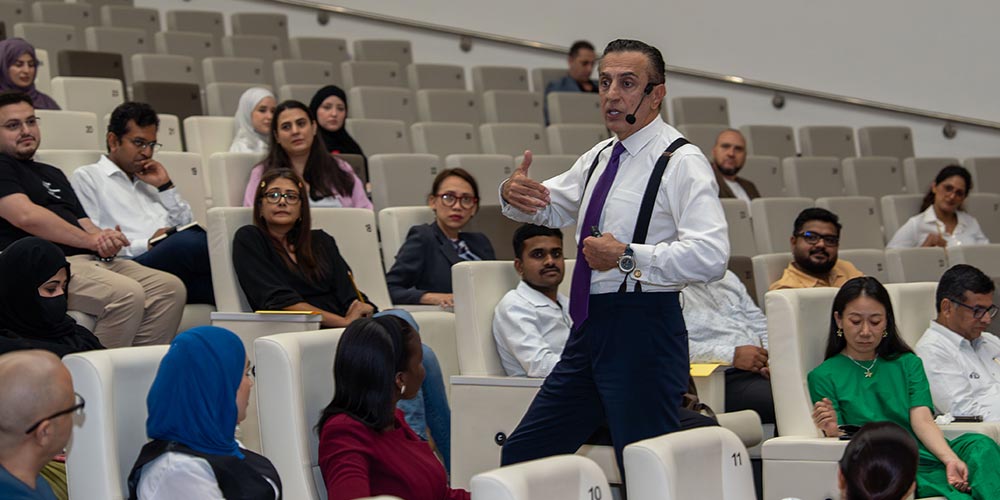 Mohammed Bin Rashid Library Organises Session on Influence and Effective Communication Skills